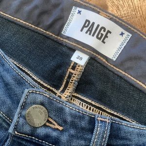 Paige Skyline Skinny Easton Wash 28